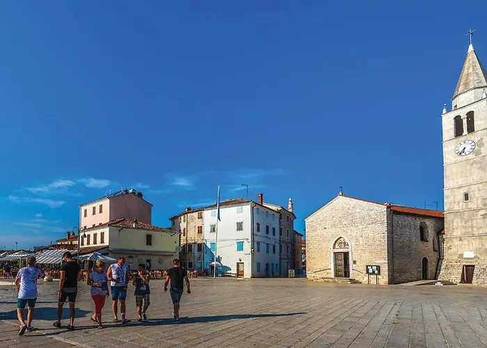 Lovely In With Kitchen Valbandon